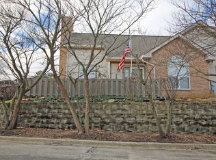 158 Canterbury Ct #158, Bloomingdale, IL