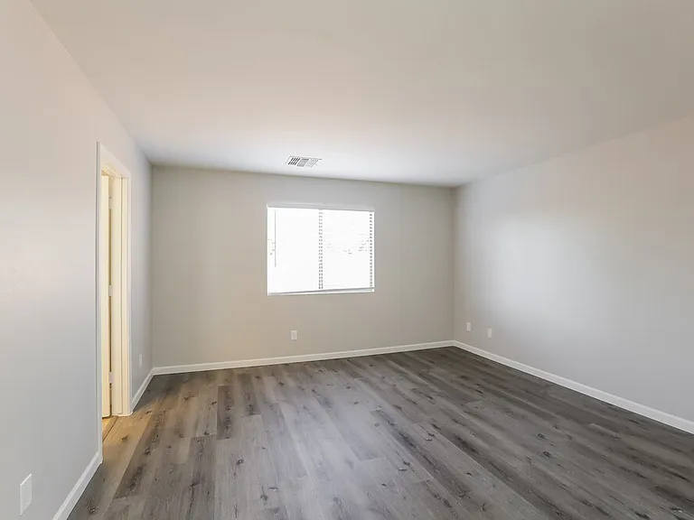 21861 W Mohave St — Photo 10