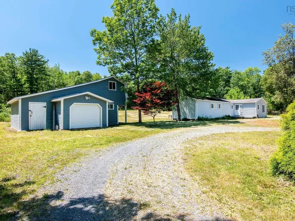 22 Maple Ln, Wileville, NS B4V 5H9