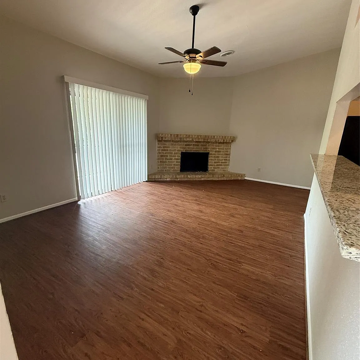 2 bed, 2.0 bath, 1117 sqft, $975 — Photo 4