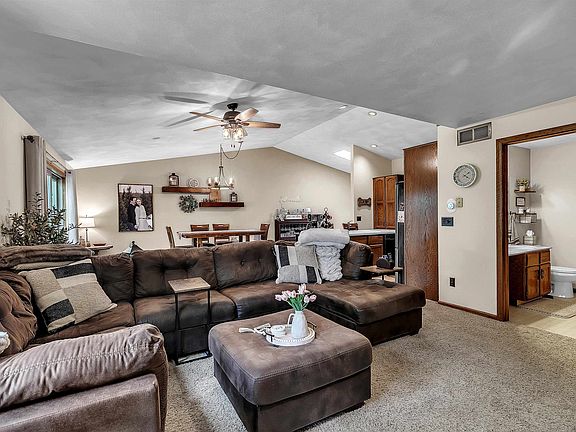 4th image of N3986 Shamrock Cir