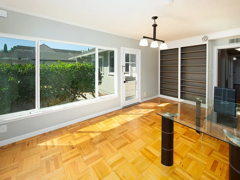 330 Beverly Ave — Photo 17