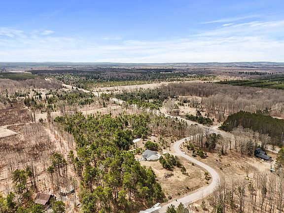 4th image of Winding Creek Dr