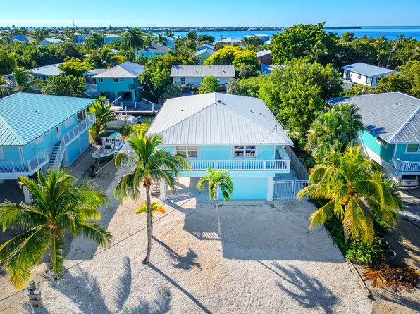 22748 Blackbeard Ln, Cudjoe Key, FL 33042