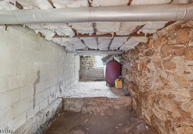 33 Hillside Ave — Photo 29