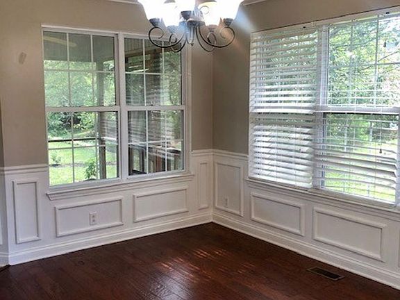 4th image of 2506 English Hill Dr