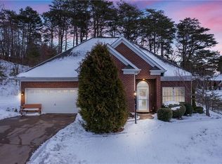 100 Patton Dr, Aliquippa, PA 15001