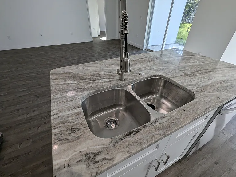 504 Saint Johns Ct — Photo 8