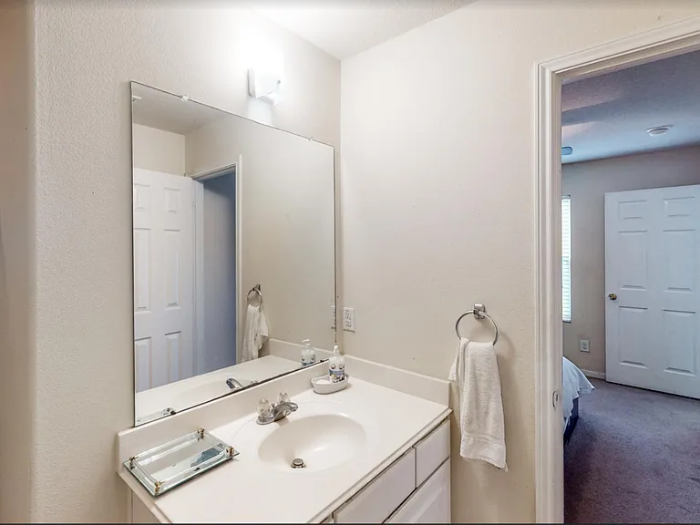 16841 Greenhouse St — Photo 24
