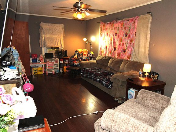 4th image of 2227 Mullins Ave