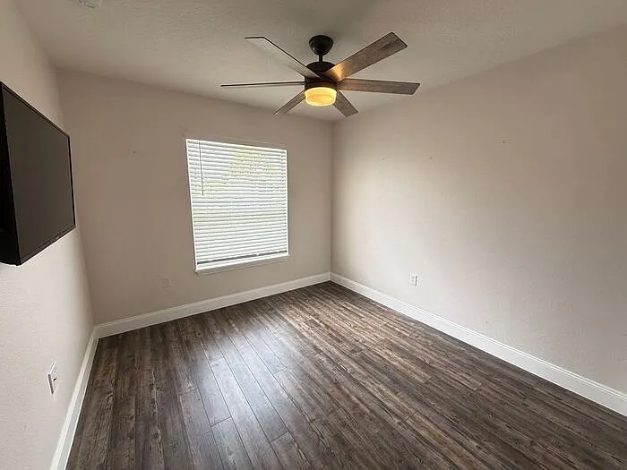 8844 Grand Palms Cir #B — Photo 38