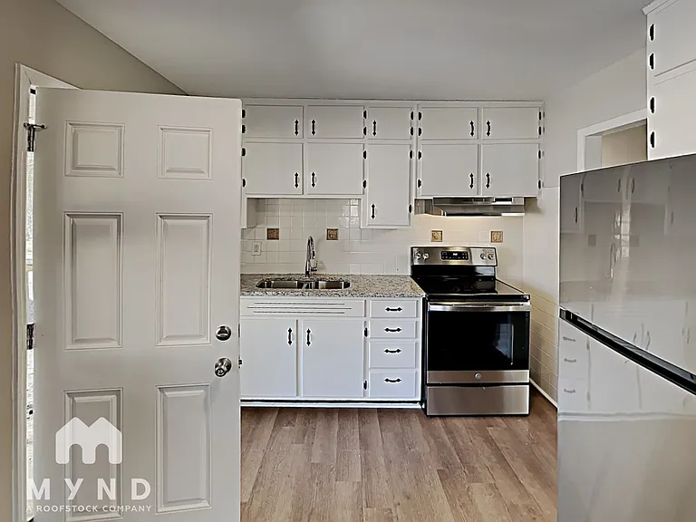 800 Gene Reed Rd — Photo 3