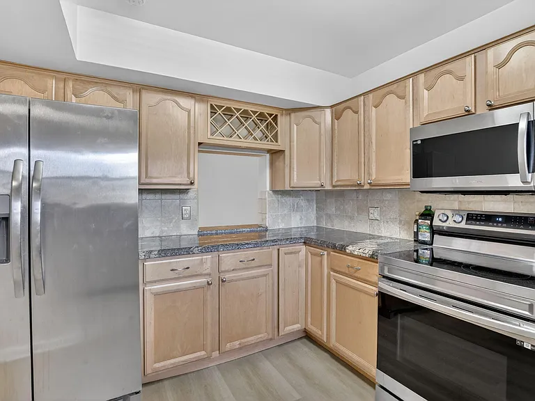 2520 Van Buren St #4 — Photo 13