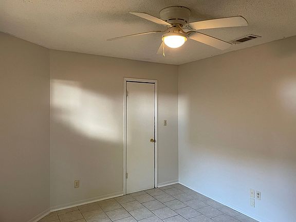4th image of 5408 Lagoon Way APT 12