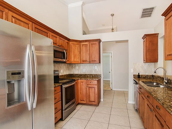 3rd image of 10602 Walker Vista Dr