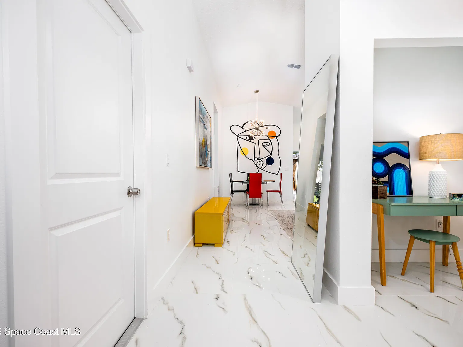 2 bed, 2.0 bath, 1200 sqft, $4,200 — Photo 3