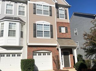 140 Madison Square Ln, Cary, NC 27513