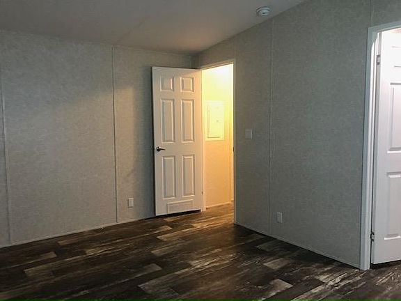 4th image of 9317 Eden Dr #461