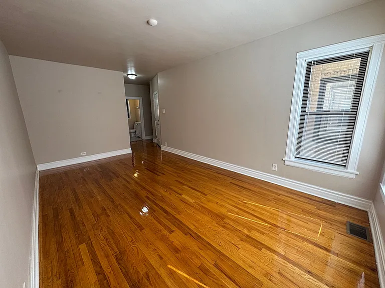 5700-16 W Race Ave #546-552 — Photo 3