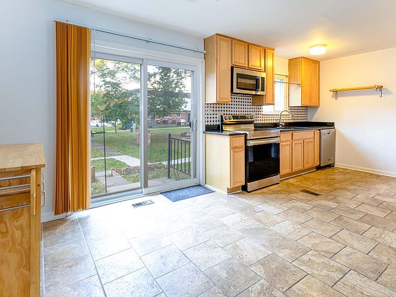 4th image of 3025 Wolverine Dr