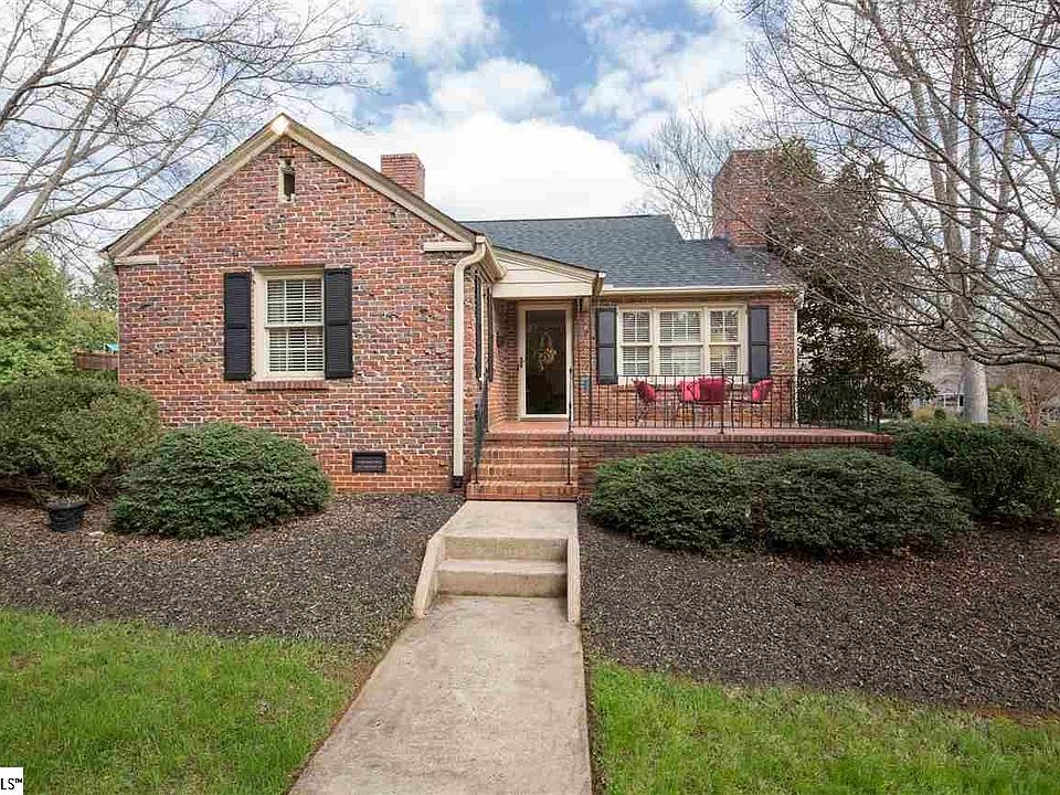 1st image of 213 E Avondale Dr
