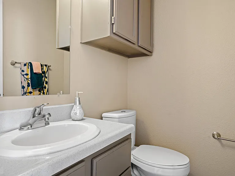 Diamond Crest Townhomes — Photo 17