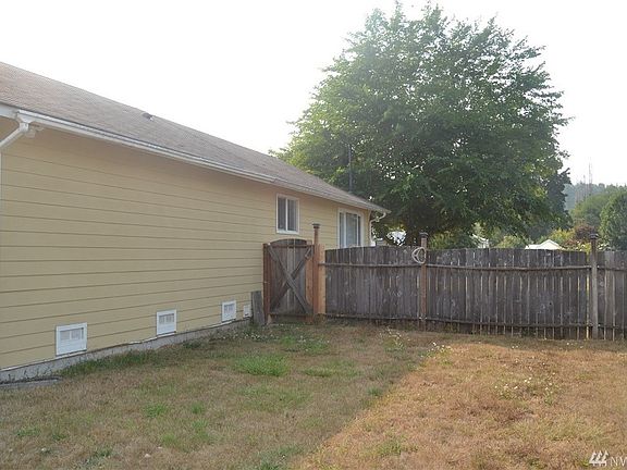 5th image of 108 N River St