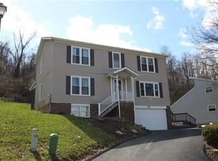 130 Sassafras Dr, Washington, PA 15301