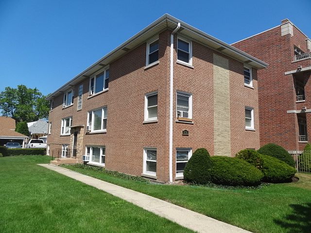 1st image of 6636 N Harlem Ave APT 1W