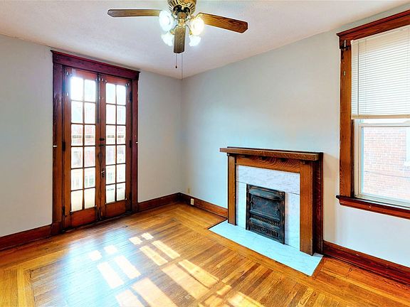 3rd image of 2317 Rohs St