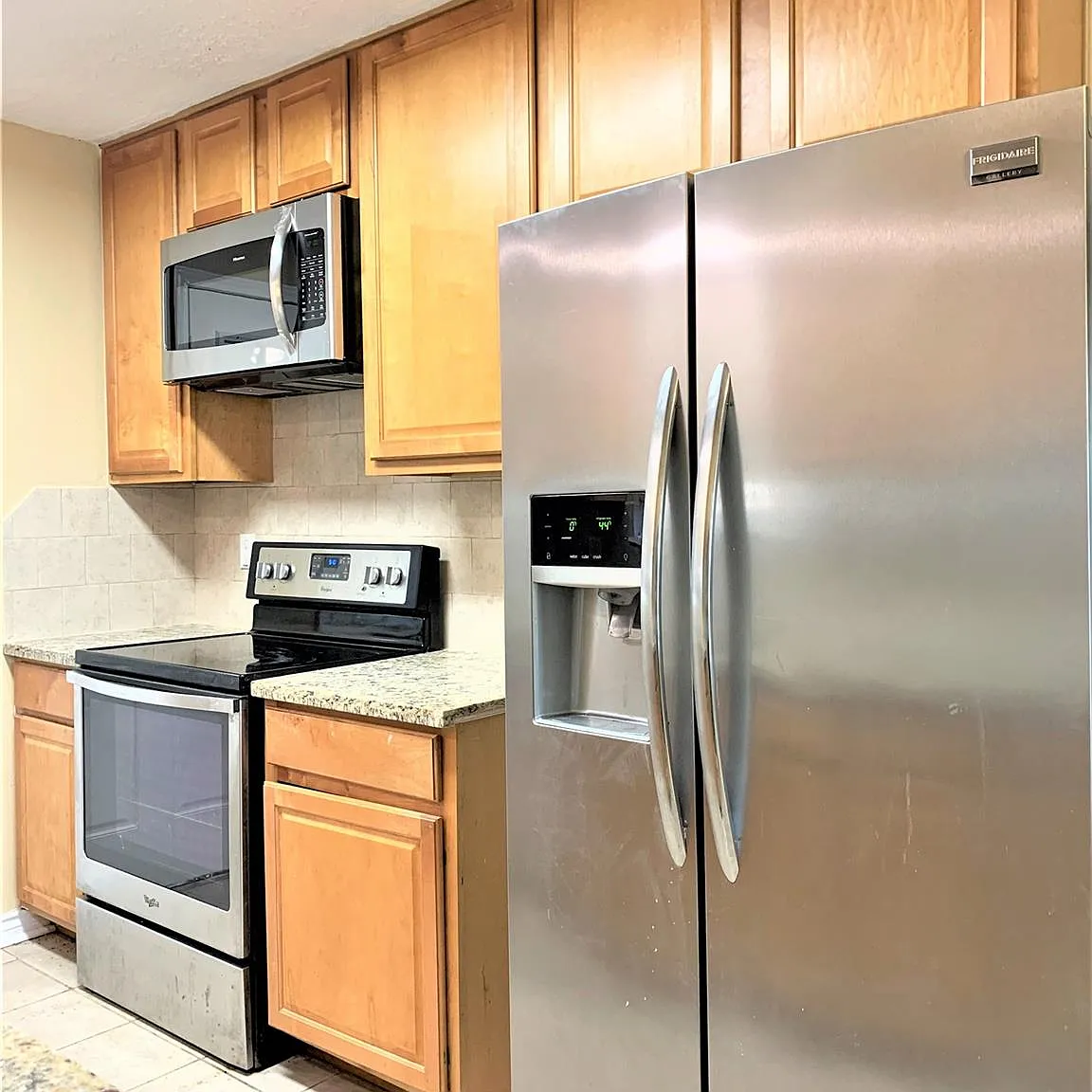 3 bed, 2.0 bath, 1337 sqft, $1,850 — Photo 4