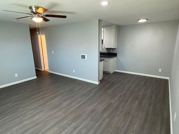 3rd image of 225 E 1st St APT 4