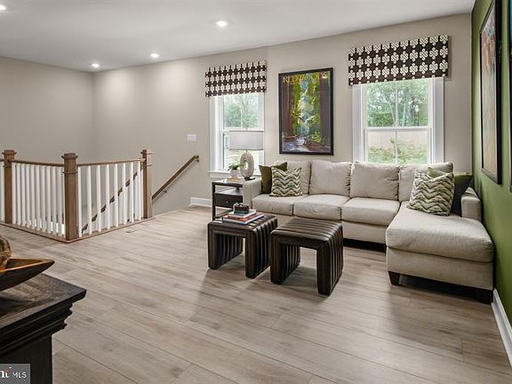 4th image of 9322 Founders Ln