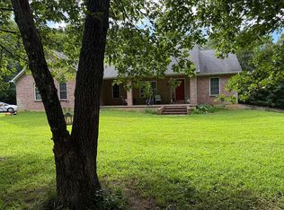 1045 Hollercamp Rd, Farmington, MO 63640