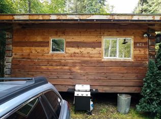 871 Viridian Ln, Fairbanks, AK 99712