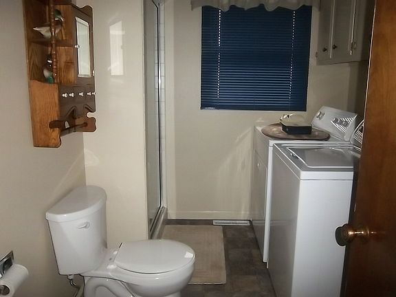 5th image of 3008 Wright Ave