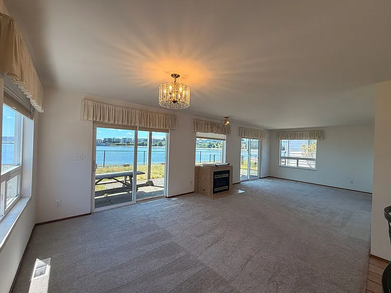 305 Shore Dr #307 — Photo 7