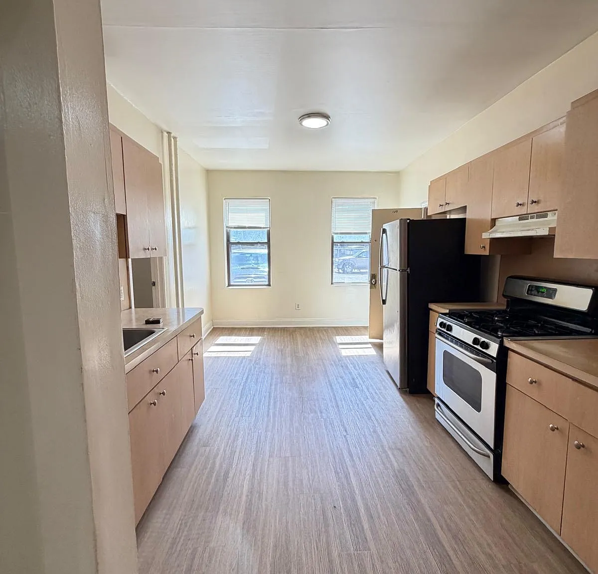 2 bed, $2,300 — Photo 1