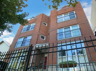 1369 W Hubbard St APT 2E, Chicago, IL 60642