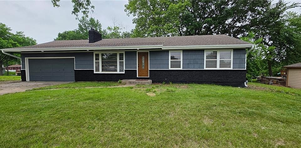 1st image of 4407 S Phelps Rd