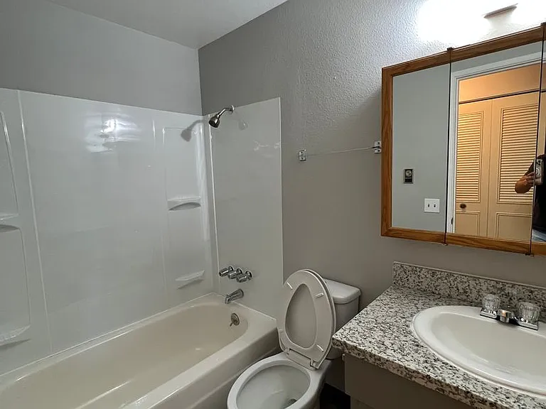 Anchor Apartments — Photo 34