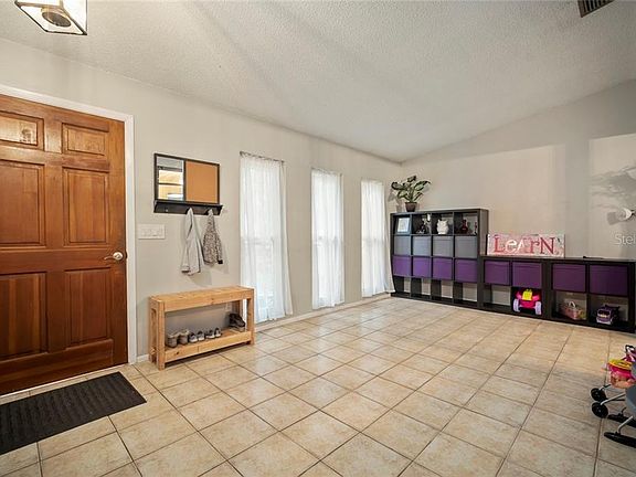 4th image of 10223 Oslin St