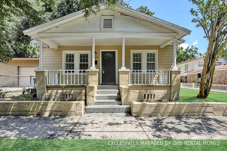 1st image of 1265 W 31st St