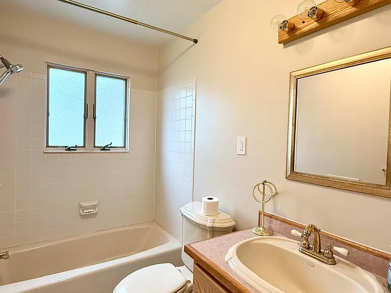 24522 Hass St — Photo 15