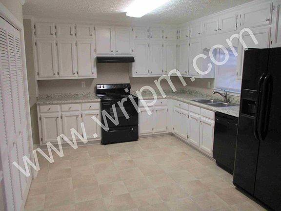 4th image of 3310 Ridgerock Way