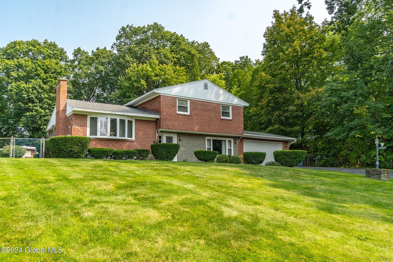 1st image of 9 Ten Springs Drive