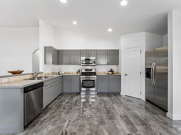 5th image of 12634 W Kempshire Ct