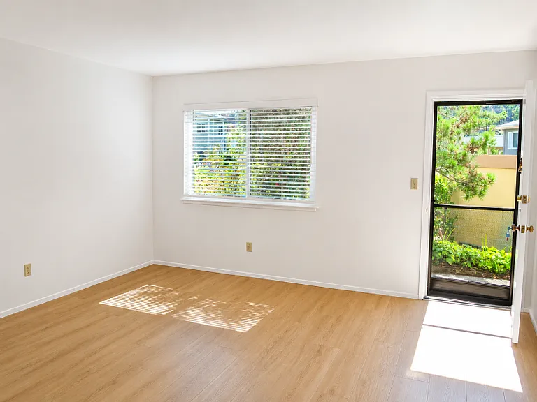 31 Reed Blvd #5A — Photo 1