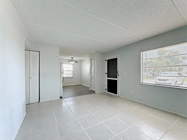 694 Michigan Ct APT 4, Saint Cloud, FL 34769