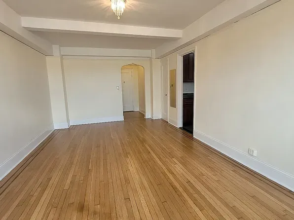 200 W 108th St APT 8E, New York, NY 10025
